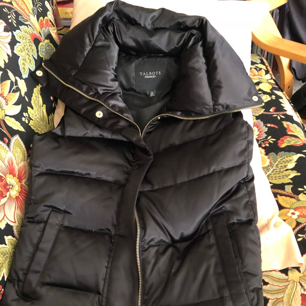 ✨3 for $20✨ NWOT Talbots Polyester Down Vest